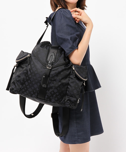 russet for traveller(ラシット フォー トラベラー)の「スクエア型バックパック【Back Pack】(バックパック/リュック・レディース・グレー・FREE)」の10枚目の写真