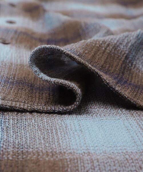 SENSE OF PLACE by URBAN RESEARCH（センスオブプレイスバイアーバンリサーチ）の「オンブレーチェックレギュラーカラーシャツ（シャツ/ブラウス・メンズ・イエロー/ブラック/ブルー・MEDIUM/LARGE）」の16枚目の写真