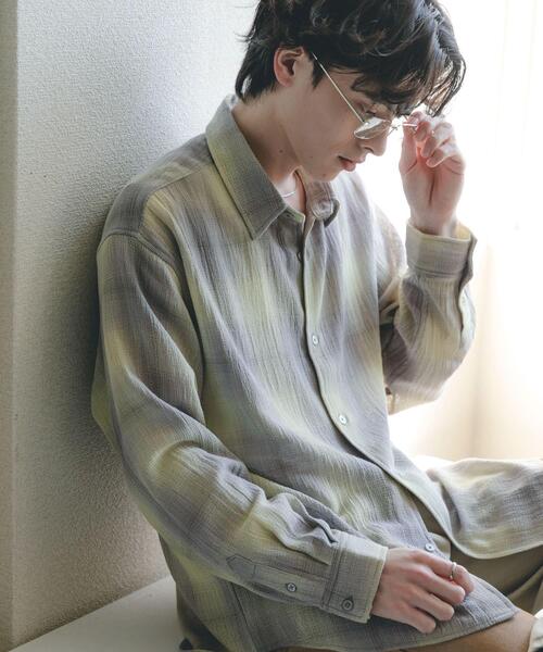 SENSE OF PLACE by URBAN RESEARCH（センスオブプレイスバイアーバンリサーチ）の「オンブレーチェックレギュラーカラーシャツ（シャツ/ブラウス・メンズ・イエロー/ブラック/ブルー・MEDIUM/LARGE）」の19枚目の写真