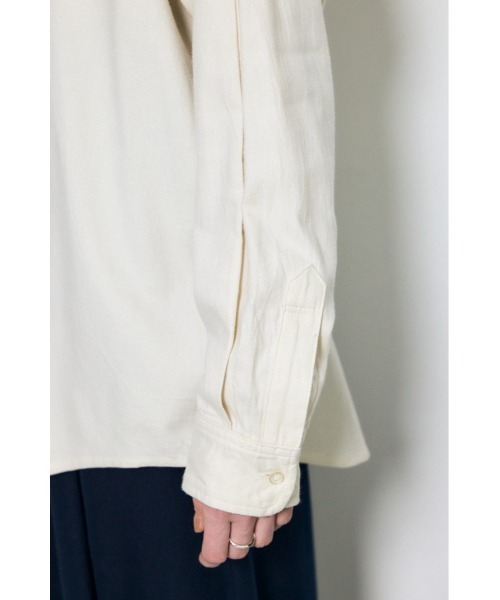 AZUL by moussy(アズールバイマウジー)の「アーバンチェックオーバールーズシャツ(シャツ/ブラウス・レディース・アイボリー/ベージュ系その他/ブラック系その他・FREE)」の13枚目の写真