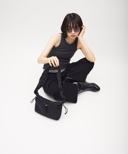 TONER(トナー)の「シャーリングショルダーバッグ/ロゴプレート付き(ショルダーバッグ・レディース・グレー/ブラック/アイボリー・FREE)」の10枚目の写真