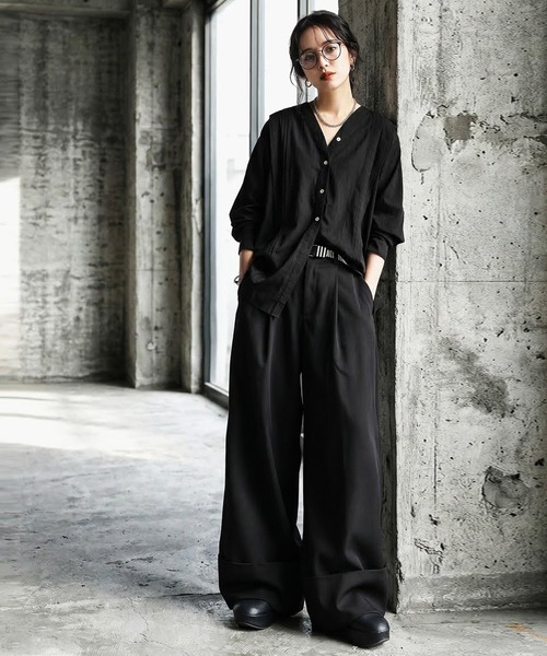 antiqua(アンティカ)の「ワイド タックパンツ(その他パンツ・レディース・ブラック・ONESIZE/TL)」の2枚目の写真