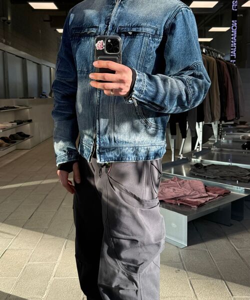 NOMANUAL(NOMANUAL)の「WASHED DENIM RIDER JACKET - WASHED BLUE(デニムジャケット・レディース・その他・X-LARGE/LARGE/MEDIUM)」の6枚目の写真