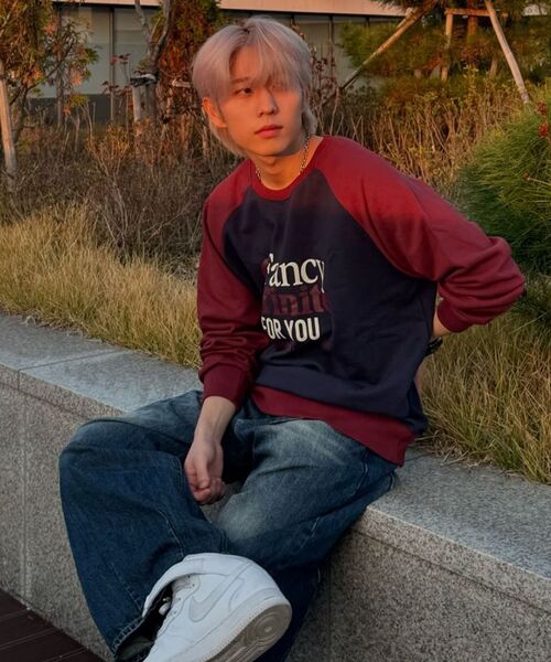 CACTUSDONUTMARKET(カクタスドーナツマーケット)の「Fancy Infinite Raglan Sweatshirt - Burgundy(スウェット・レディース・その他・LARGE)」の11枚目の写真