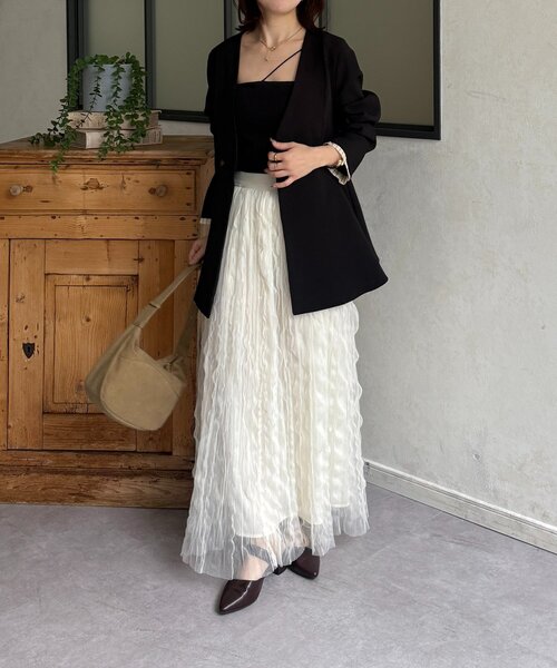 Thevon（ゼボン）の「Vネックペプラムジャケット（テーラードジャケット・レディース・ブラック/ベージュ/チャコールグレー・FREE）」の9枚目の写真