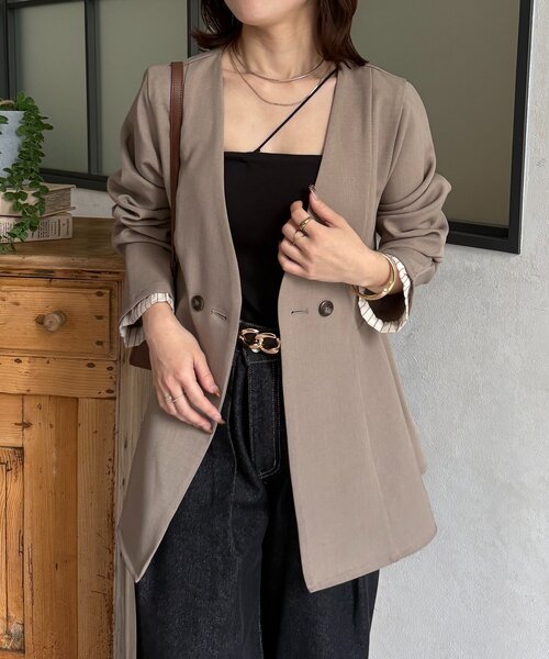 Thevon（ゼボン）の「Vネックペプラムジャケット（テーラードジャケット・レディース・ブラック/ベージュ/チャコールグレー・FREE）」の22枚目の写真