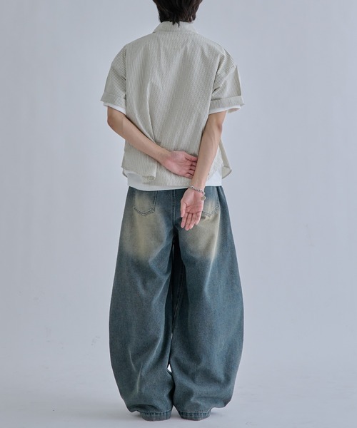 EPNK(イーピーエヌケー)の「Seersucker Striped Shirt / シアサッカーストライプシャツ(シャツ/ブラウス・メンズ・チャコールグレー/アイボリー・SMALL/MEDIUM/LARGE)」の11枚目の写真