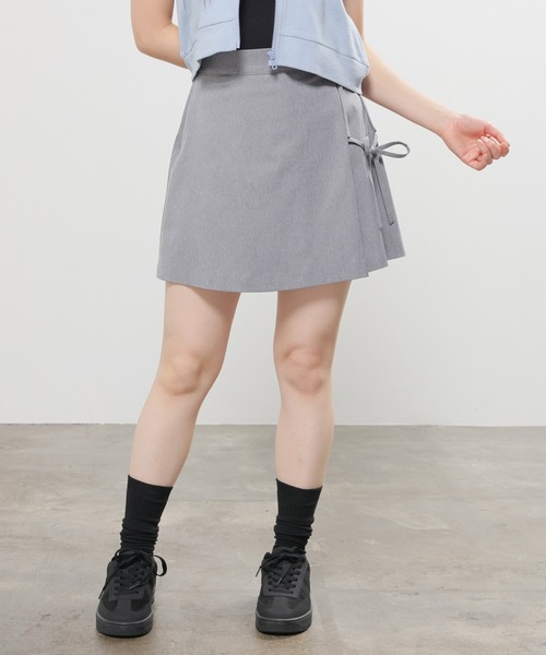 Honeys(ハニーズ)の「裏地パンツ付ミニスカート(スカート・レディース・ベージュ/ブラック/杢グレー・L/M/S/SS)」の3枚目の写真