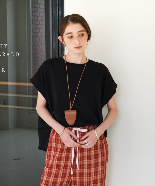 GEORGE'S(ジョージズ)の「ロールアップスリーブT(Tシャツ/カットソー・レディース・チャコールグレー/オフホワイト/イエロー/ブラック/イエロー系その他2・FREE)」の2枚目の写真