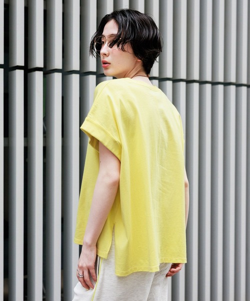 GEORGE'S(ジョージズ)の「ロールアップスリーブT(Tシャツ/カットソー・レディース・チャコールグレー/オフホワイト/イエロー/ブラック/イエロー系その他2・FREE)」の19枚目の写真