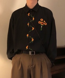 FreeZone（フリーゾーン）の「ひまわり刺繍デザイン オーバーサイズ 長袖シャツブラウス（シャツ/ブラウス）」