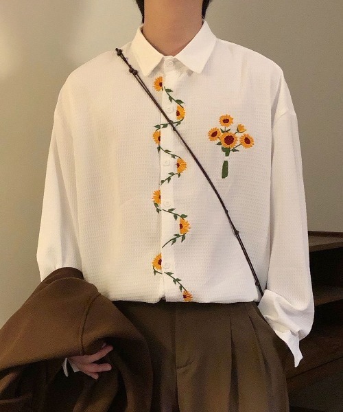 FreeZone(フリーゾーン)の「ひまわり刺繍デザイン オーバーサイズ 長袖シャツブラウス(シャツ/ブラウス・メンズ・ホワイト/ブラック・F)」の16枚目の写真