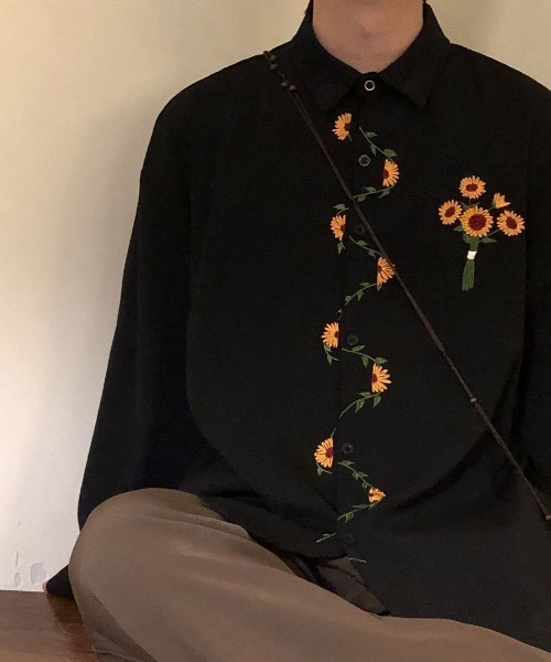FreeZone(フリーゾーン)の「ひまわり刺繍デザイン オーバーサイズ 長袖シャツブラウス(シャツ/ブラウス・メンズ・ホワイト/ブラック・F)」の19枚目の写真