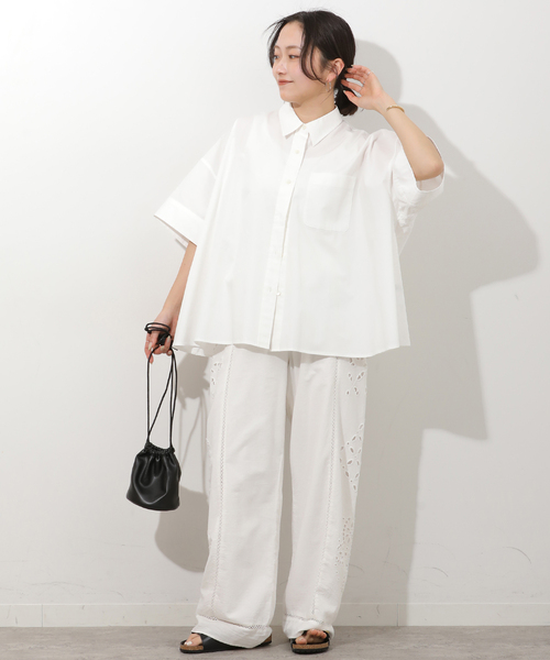 JOURNAL STANDARD relume（ジャーナルスタンダード　レリューム）の「コットンブロード Aラインシャツ（シャツ/ブラウス・レディース・イエロー/ブルー系その他/ホワイト・FREE）」の4枚目の写真