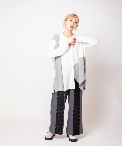OSMOSIS(オズモーシス)の「アシンメトリー切替フレアープルオーバー(Tシャツ/カットソー・レディース・ブラック/ホワイト/チャコール・ONE SIZE)」の4枚目の写真