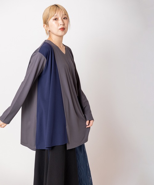OSMOSIS(オズモーシス)の「アシンメトリー切替フレアープルオーバー(Tシャツ/カットソー・レディース・ブラック/ホワイト/チャコール・ONE SIZE)」の13枚目の写真