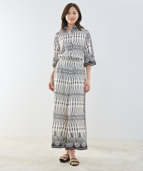 NARACAMICIE(ナラカミーチェ)の「【NARACAMICIE】【セットアップ対応】ライン幾何柄シャツ衿七分袖ブラウス(シャツ/ブラウス・レディース・ブラック/ホワイト・M/XL/L)」の11枚目の写真