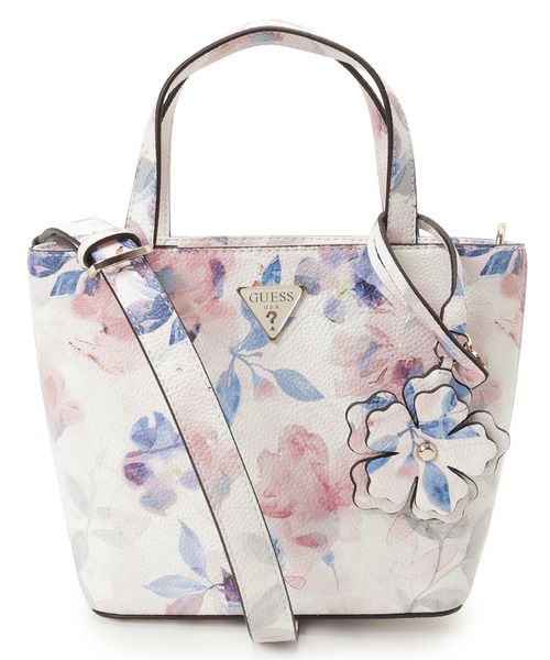 未使用。GUESS バッグ GUESS（ゲス） ショルダーバッグ バッグ DARYNA Status Crossbody