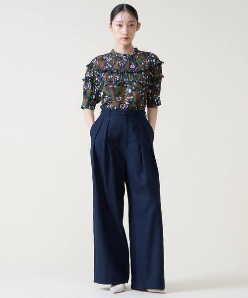 Tiara（ティアラ）の「オールドローズプリントヨークフリルブラウス（シャツ/ブラウス・レディース・オフホワイト/ブラウン・FREE）」の4枚目の写真