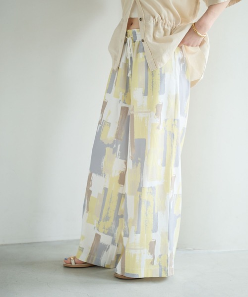 BAYFLOW（ベイフロー）の「アソート柄リラックスパンツ（その他パンツ・レディース・ブラック系その他/イエロー系その他/ブラウン系その他・MEDIUM/SMALL）」の3枚目の写真