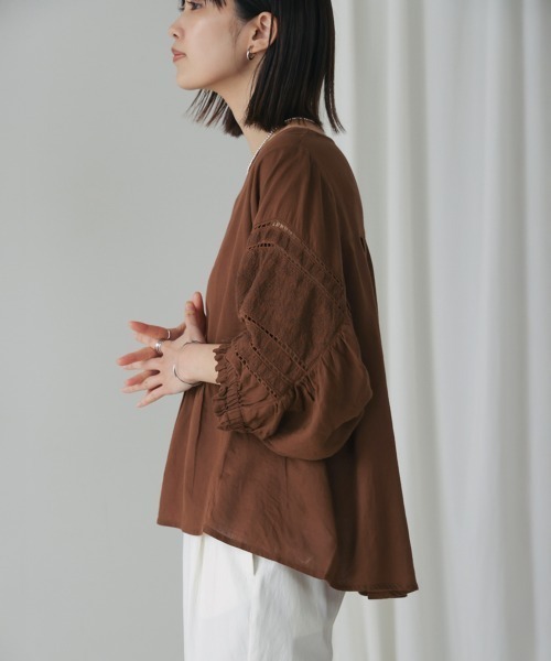 Bou Jeloud(ブージュルード)の「モスコットンエンブロイダリーブラウス(シャツ/ブラウス・レディース・ブラック/イエロー/ブラウン・MEDIUM)」の20枚目の写真