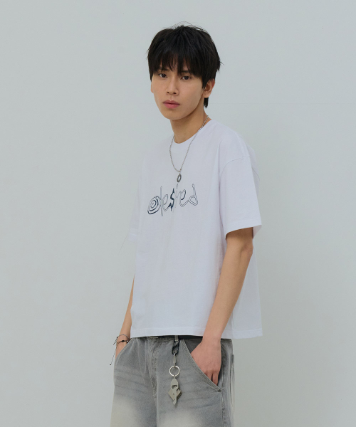 DESIRED(デシレッド)の「フロントグラフィッククロップ半袖Tシャツ-FBSK5805D01(Tシャツ/カットソー・メンズ・ホワイト・MEDIUM/LARGE/X-LARGE)」の5枚目の写真