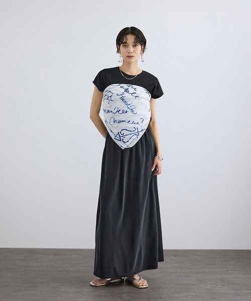 SALON adam et rope'(サロン アダム エ ロペ)の「プリマベールリラックスドルマンスリーブプルオーバー / UVケア(Tシャツ/カットソー・レディース・ブラック/オフホワイト/キャメル・FREE)」の15枚目の写真