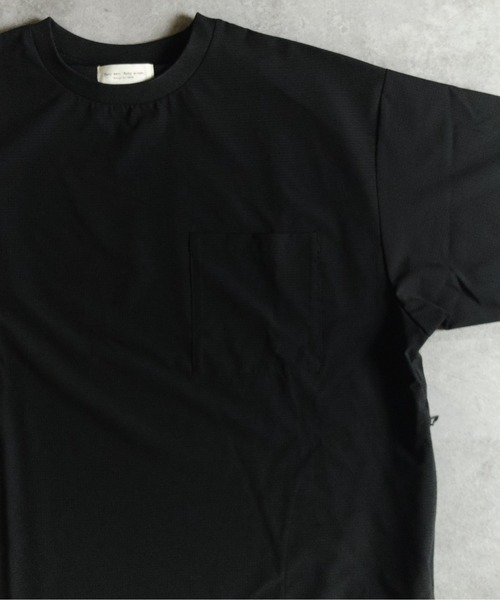 many men many mind(メニーメンメニーマインド)の「MANYMENMANYMINDS / AIRLEAKFABRIC/クルーネックTシャツ(Tシャツ/カットソー・メンズ・チャコール/ブラック・X-LARGE/LARGE/MEDIUM)」の6枚目の写真