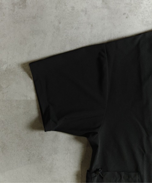 many men many mind(メニーメンメニーマインド)の「MANYMENMANYMINDS / AIRLEAKFABRIC/クルーネックTシャツ(Tシャツ/カットソー・メンズ・チャコール/ブラック・X-LARGE/LARGE/MEDIUM)」の7枚目の写真