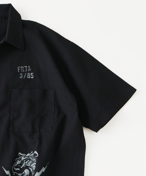 ARMY TWILL(アーミーツイル)の「ARMY TWILL / アーミーツイル 別注 ヴィンテージ シーニック シャツ(シャツ/ブラウス・メンズ・アイボリー/ブラック・MEDIUM/LARGE)」の4枚目の写真