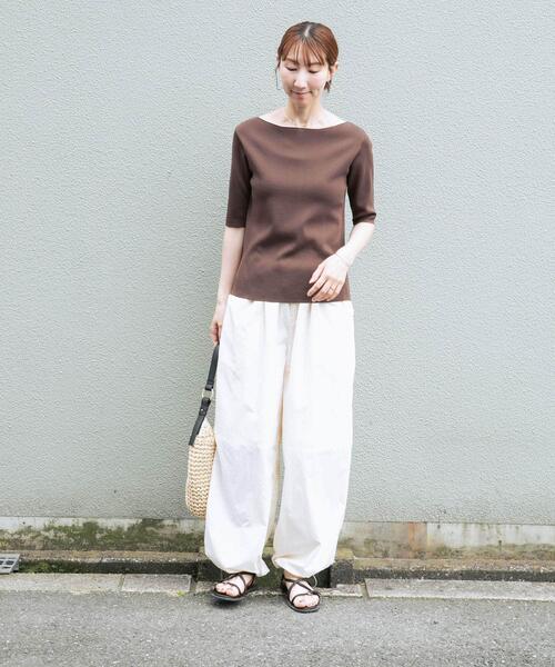 ITEMS URBANRESEARCH(アイテムズ アーバンリサーチ)の「『洗濯可』ソウバリボートネックニット(ニット/セーター・レディース・ブラウン/ホワイト系その他/ネイビー・FREE)」の16枚目の写真