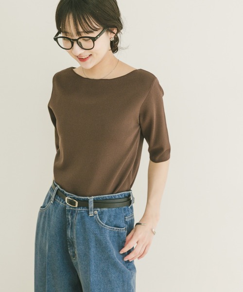 ITEMS URBANRESEARCH(アイテムズ アーバンリサーチ)の「ソウバリボートネックニット(ニット/セーター・レディース・ブラウン/ホワイト系その他/ネイビー・FREE)」の1枚目の写真