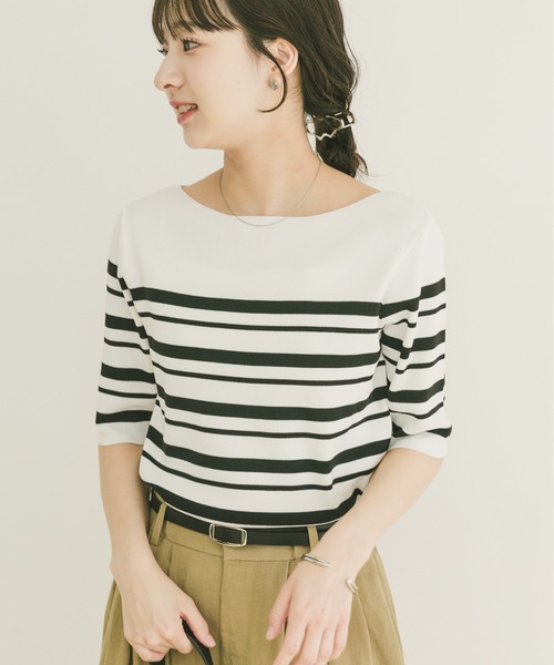 ITEMS URBANRESEARCH(アイテムズ アーバンリサーチ)の「ソウバリボートネックニット(ニット/セーター・レディース・ブラウン/ホワイト系その他/ネイビー・FREE)」の21枚目の写真