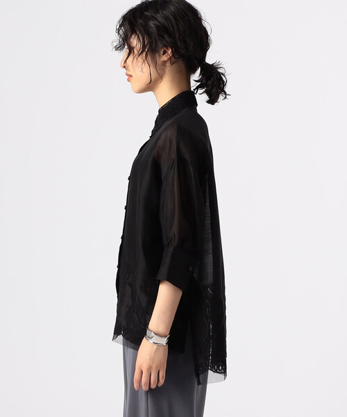 Gabardine K.T(ギャバジンケーティー)の「ラミーコットンエンブロイダリー シアー刺繍のシンプルシャツ(シャツ/ブラウス・レディース・ホワイト・9号)」の7枚目の写真