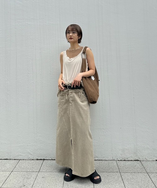 Ameri(アメリ)の「MEDI REMAKE I LINE DENIM DRESS(ワンピース・レディース・ブラウン/ブルー・X-SMALL/MEDIUM/SMALL)」の19枚目の写真