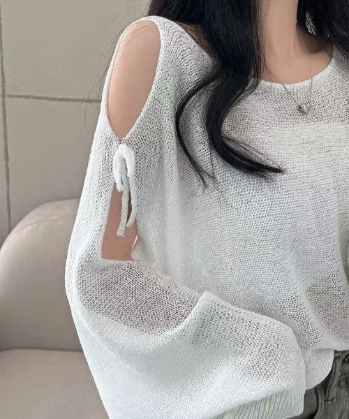 Achic(アシック)の「冷房対策 肩あきリボン透かしトップス(シャツ/ブラウス・レディース・ブラック/ベージュ/ピンク/グレー/ホワイト・M)」の17枚目の写真
