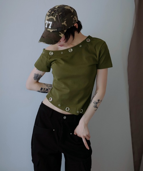 Ulysses(ユリシス)の「メタルホールワンショルトップス(Tシャツ/カットソー・レディース・グレー/ホワイト/ブラック/グリーン・F)」の16枚目の写真