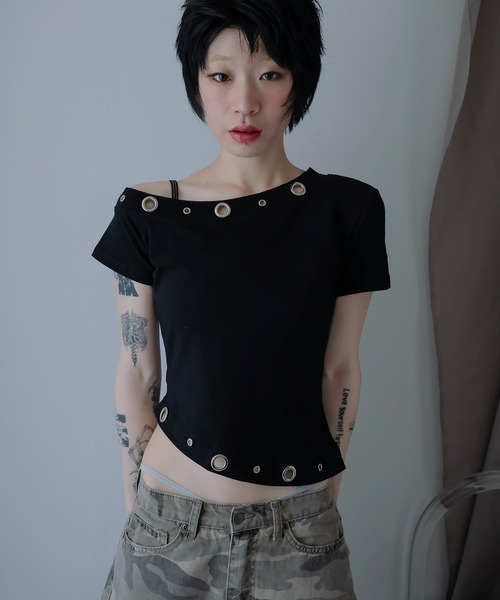 Ulysses(ユリシス)の「メタルホールワンショルトップス(Tシャツ/カットソー・レディース・グレー/ホワイト/ブラック/グリーン・F)」の21枚目の写真