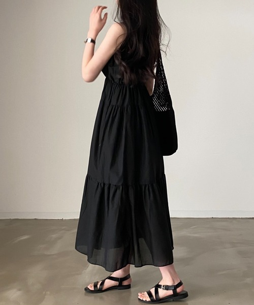 Aelina(エリナ)の「シンプルキャミワンピース(ジャンパースカート・レディース・ホワイト/ブラック・FREE)」の16枚目の写真