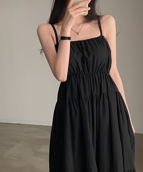 Aelina(エリナ)の「シンプルキャミワンピース(ジャンパースカート・レディース・ホワイト/ブラック・FREE)」の17枚目の写真