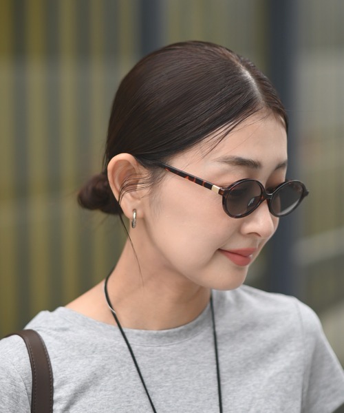 Marient(マリエント)の「Nuance Oval Sunglasses / ニュアンスオーバルサングラス(サングラス・レディース・ブラック/ブラウン系その他・FREE)」の20枚目の写真