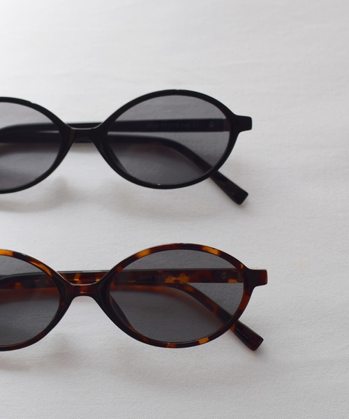Marient(マリエント)の「Nuance Oval Sunglasses / ニュアンスオーバルサングラス(サングラス・レディース・ブラック/ブラウン系その他・FREE)」の4枚目の写真