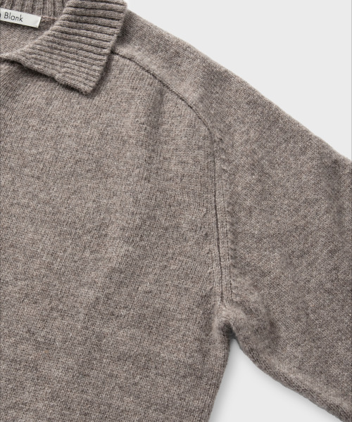 NONBLANK（ノンブランク）の「ウールカラー ニット_DORMOUSE BEIGE（ニット/セーター・メンズ・ベージュ・MEDIUM/LARGE/X-LARGE）」の11枚目の写真