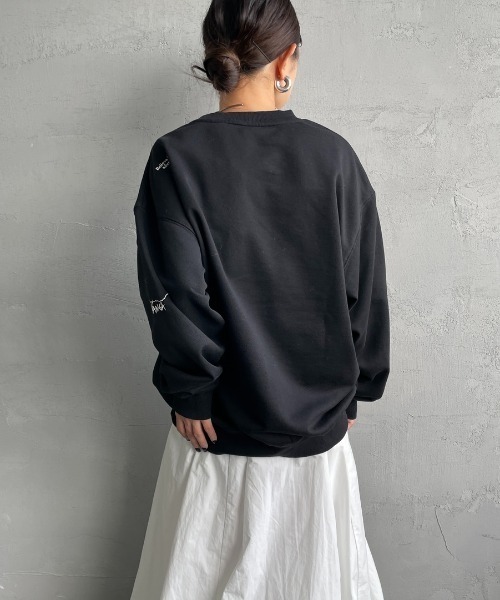 NANGA（ナンガ）の「【WEB先行予約】[NANGA/ナンガ] 別注 ジップポケット ロゴ刺繍スウェット（スウェット・レディース・ブラック/ホワイト・L/M/S）」の5枚目の写真