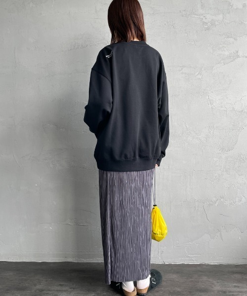NANGA（ナンガ）の「【WEB先行予約】[NANGA/ナンガ] 別注 ジップポケット ロゴ刺繍スウェット（スウェット・レディース・ブラック/ホワイト・L/M/S）」の19枚目の写真