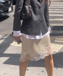 a cutting-line skirt (cream)