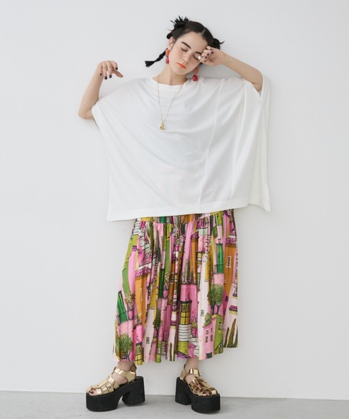 manana suerte(マニャーナスエルテ)の「アシンメトリー異素材切替Tシャツ(Tシャツ/カットソー・レディース・ホワイト/ブラック・FREE)」の4枚目の写真