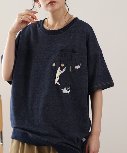 FUNALIVE(ファンアライブ)の「ぶらぶらネコ刺繍インレイ裾ドロストプルオーバー 半袖(Tシャツ/カットソー・レディース・ブルー系/ネイビー系8・M/L)」の2枚目の写真