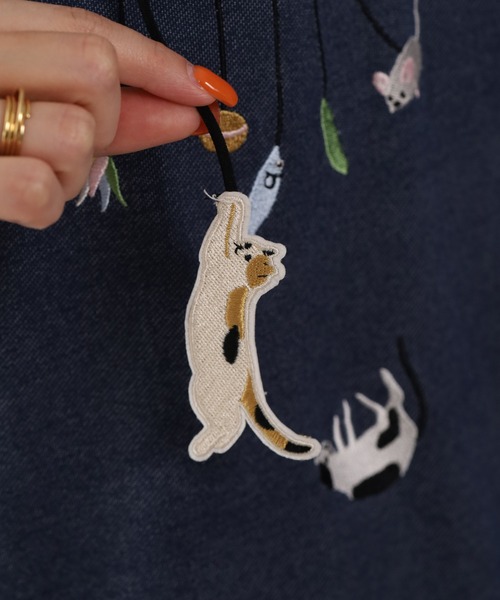 FUNALIVE(ファンアライブ)の「ぶらぶらネコ刺繍インレイ裾ドロストプルオーバー 半袖(Tシャツ/カットソー・レディース・ブルー系/ネイビー系8・M/L)」の22枚目の写真