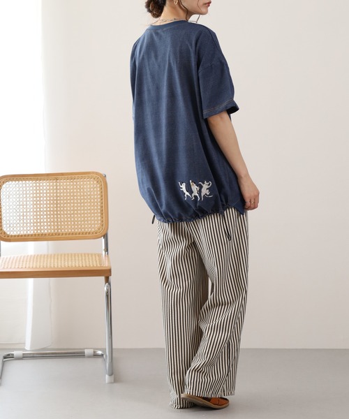 FUNALIVE(ファンアライブ)の「ぶらぶらネコ刺繍インレイ裾ドロストプルオーバー 半袖(Tシャツ/カットソー・レディース・ブルー系/ネイビー系8・M/L)」の16枚目の写真